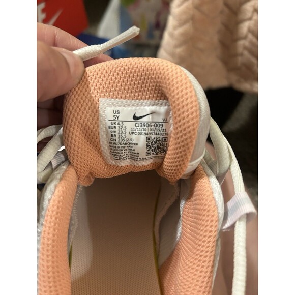 Nike Air Max 95 Recraft Platinum Tint White/Pink Big Kid SZ 5 Woman SZ 7 NWT Box - Picture 4 of 5